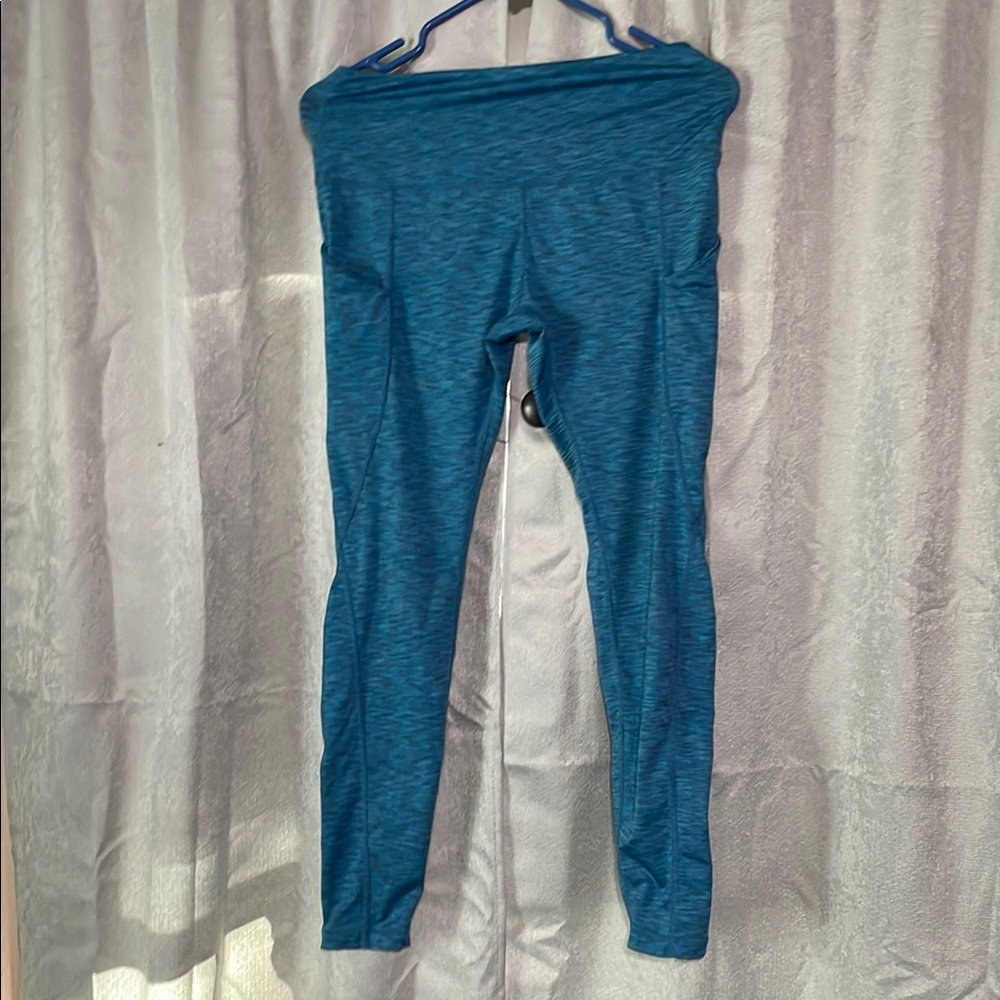 Blue Athletic Leggings with Stretchy Fit and Elastic Waistband